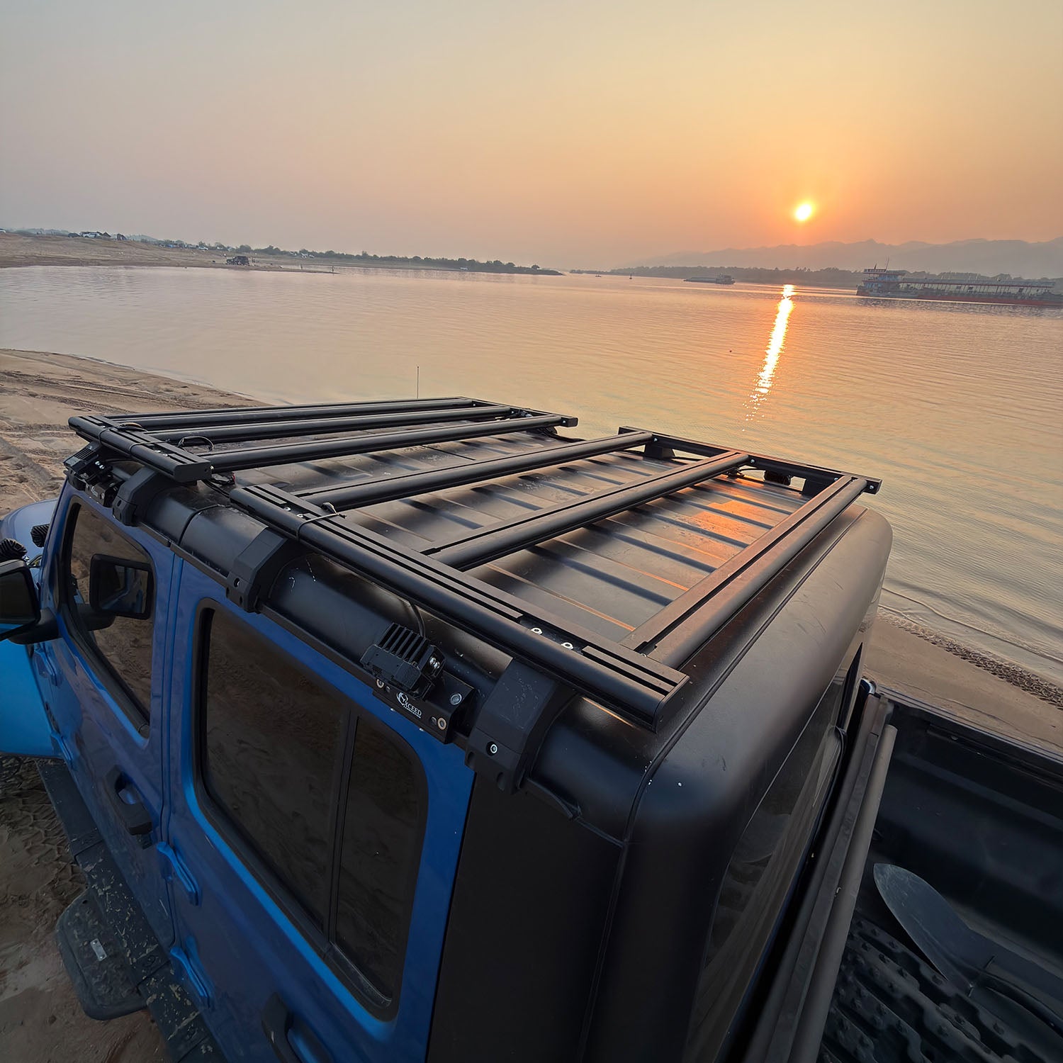 Extruded Aluminum Luggage Rack